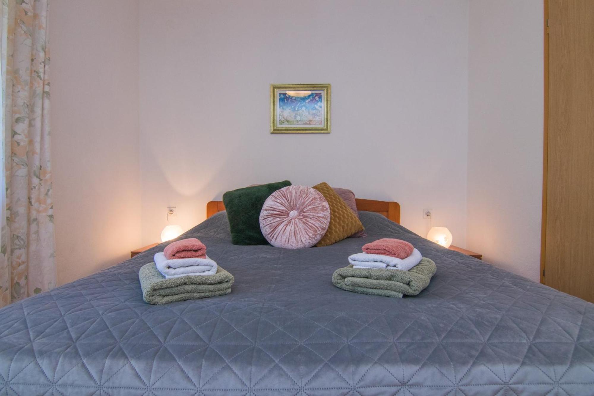 Apartments City Center Dekanic Krk Town Bagian luar foto